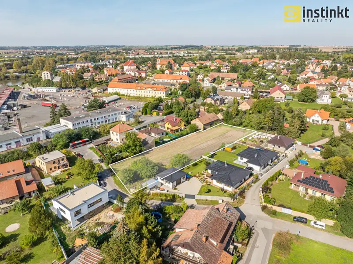 Prodej stavebního pozemku 2905 m²
