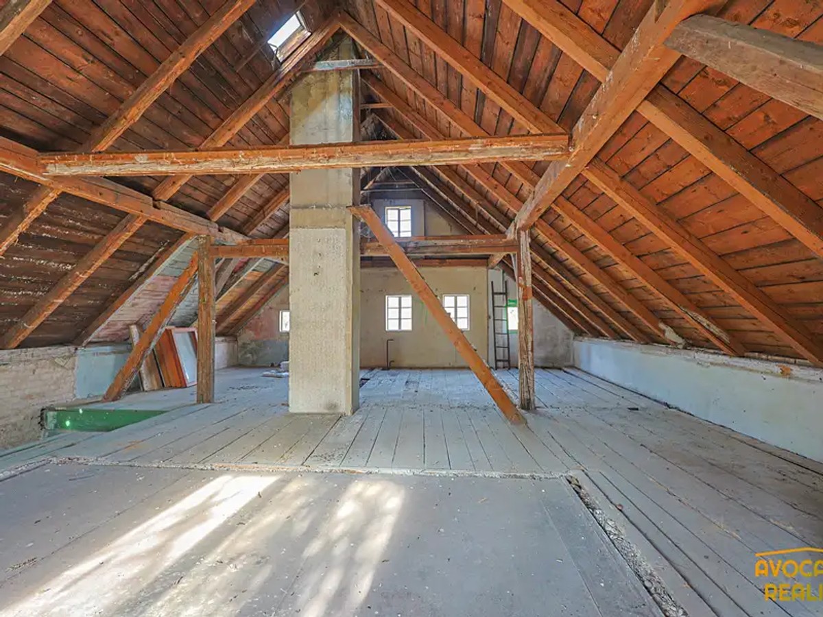 Prodej domu 220 m², pozemek 6685 m²