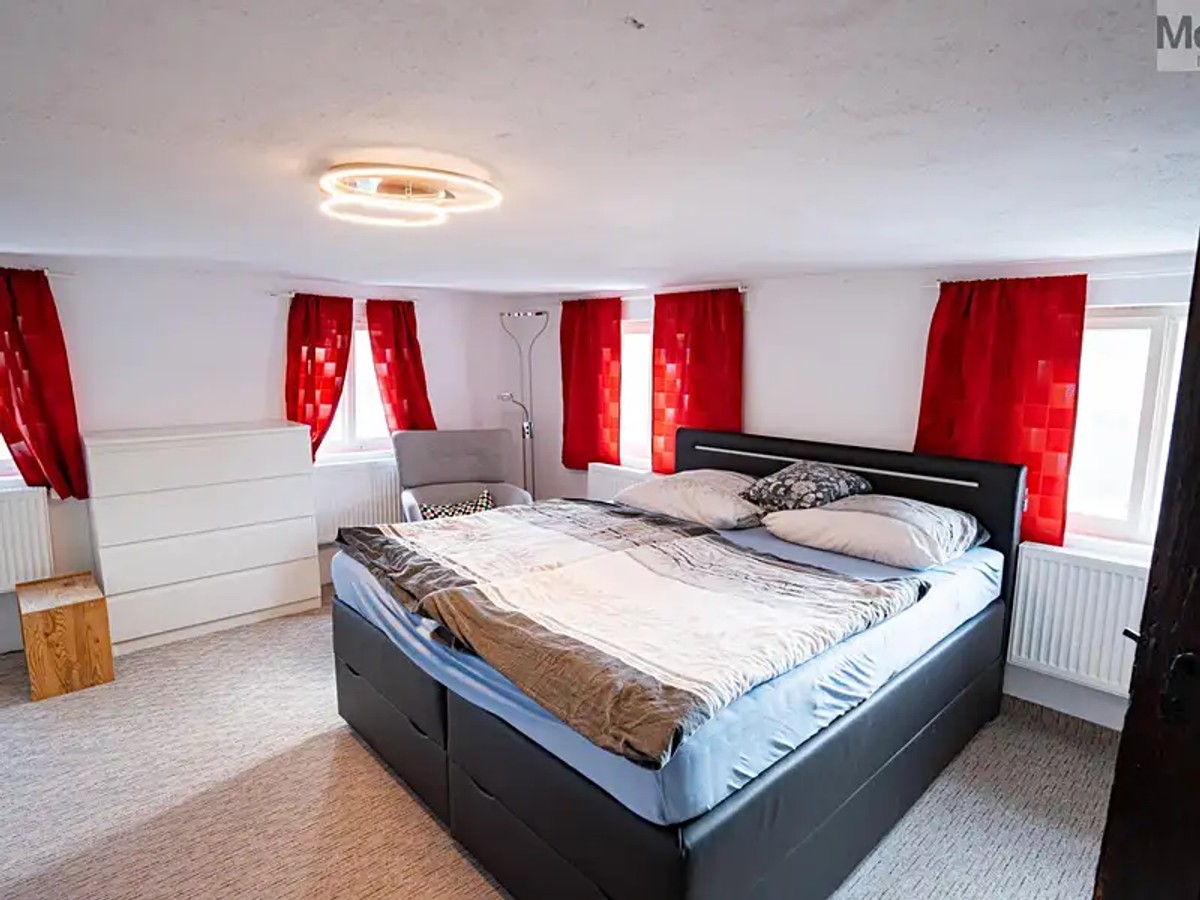 Prodej domu 3350 m², pozemek 3391 m²