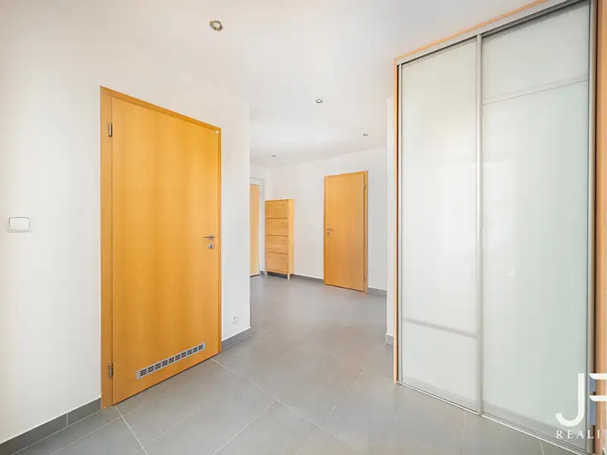 Prodej bytu 4+kk 105 m²