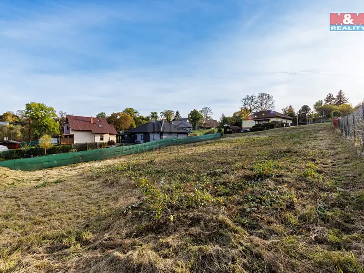 Prodej stavebního pozemku 1311 m²