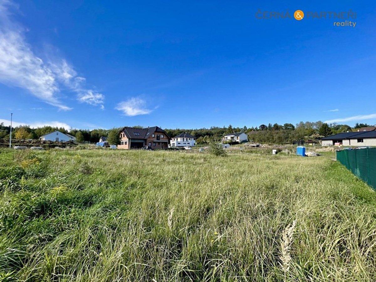 Prodej stavebního pozemku 1078 m²