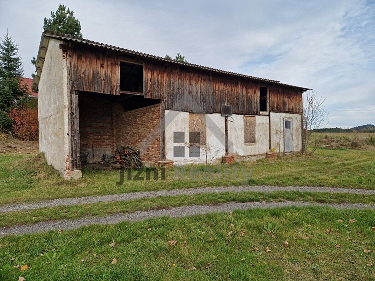 Prodej stavebního pozemku 8375 m²