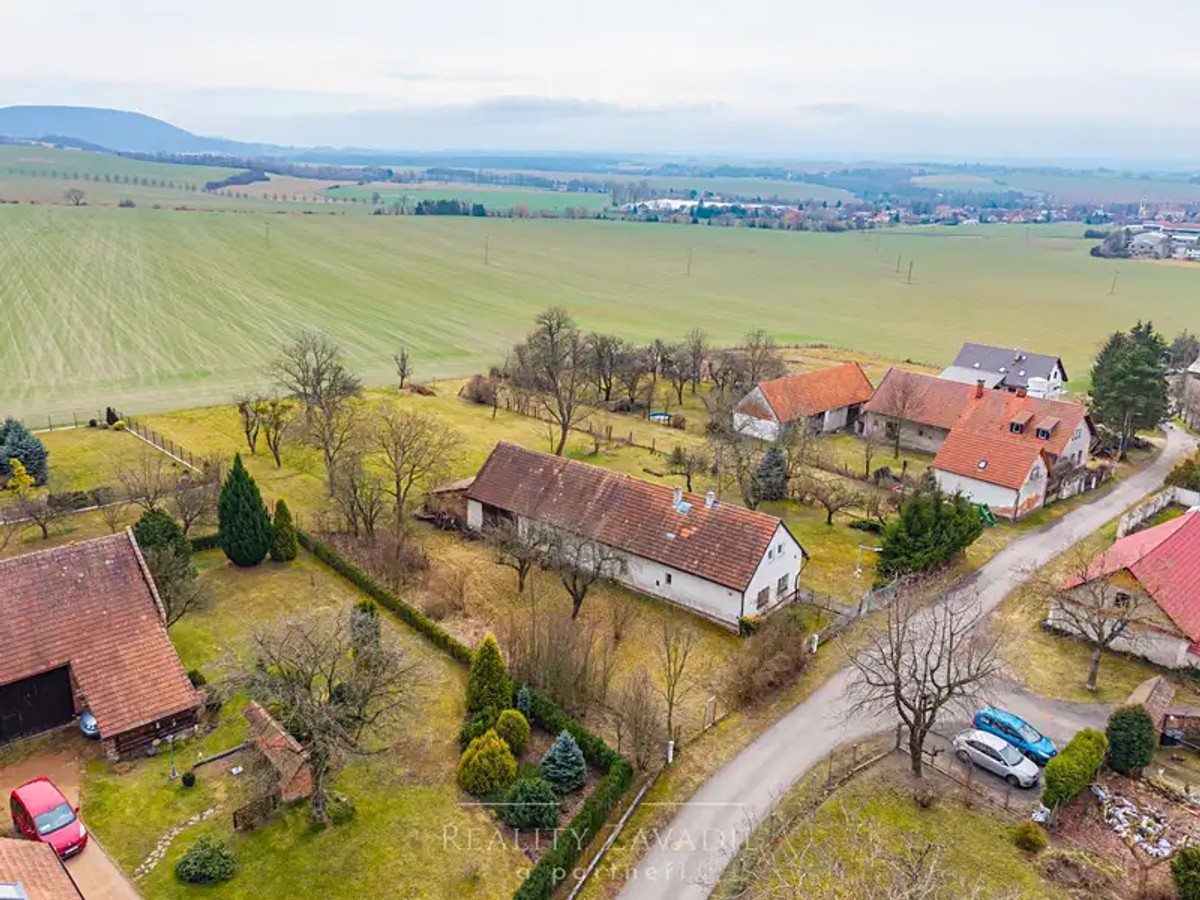 Prodej stavebního pozemku 2485 m²