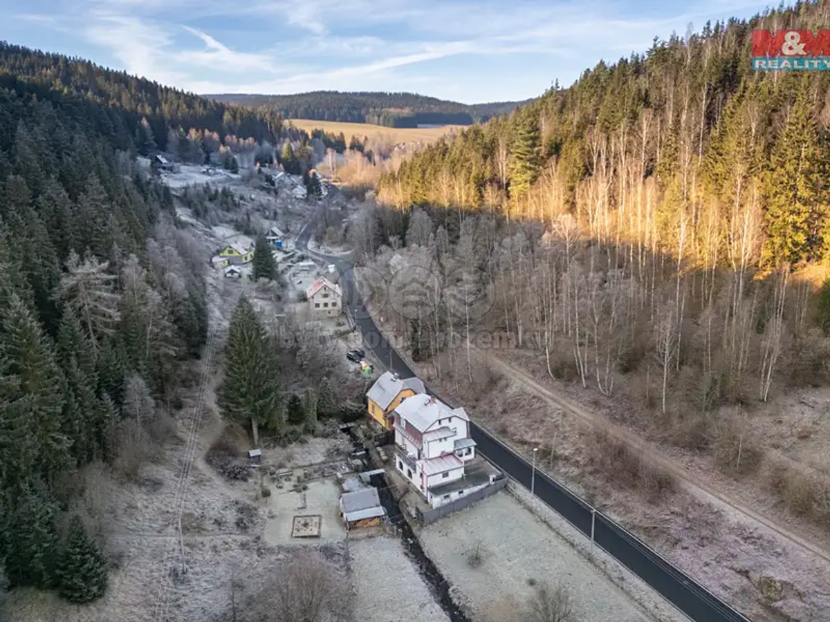 Prodej domu 440 m², pozemek 373 m²