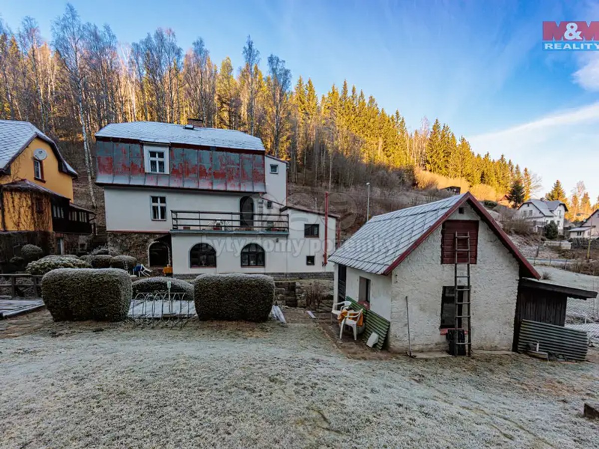 Prodej domu 440 m², pozemek 373 m²