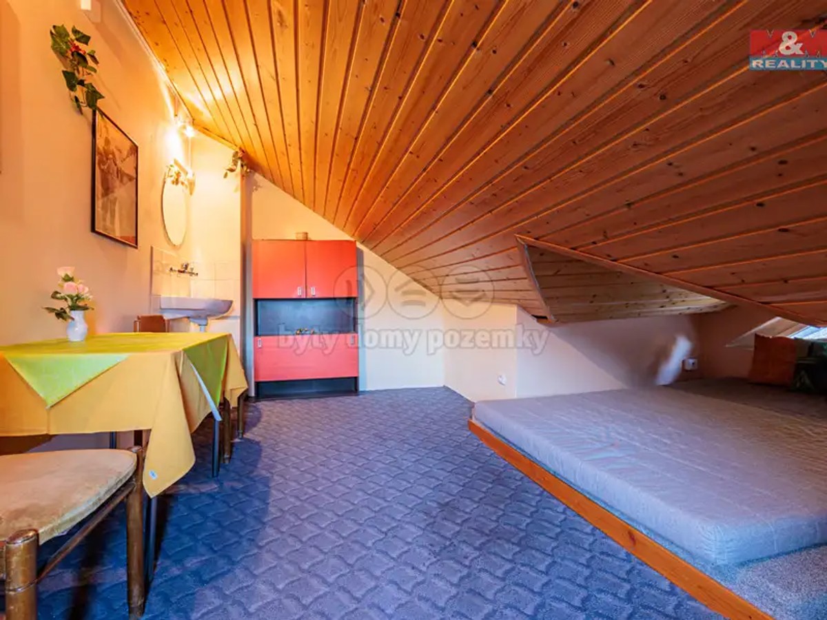 Prodej domu 440 m², pozemek 373 m²