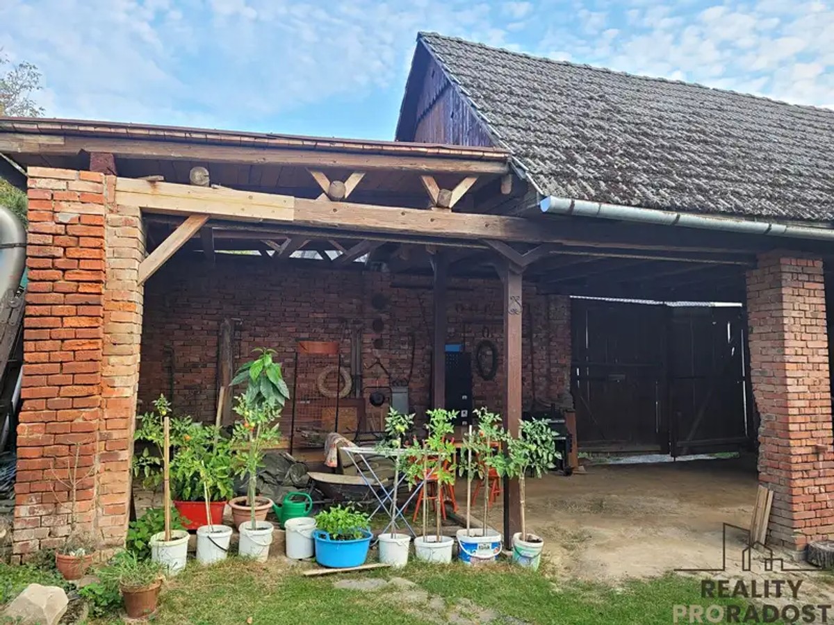 Prodej domu 90 m², pozemek 2454 m²