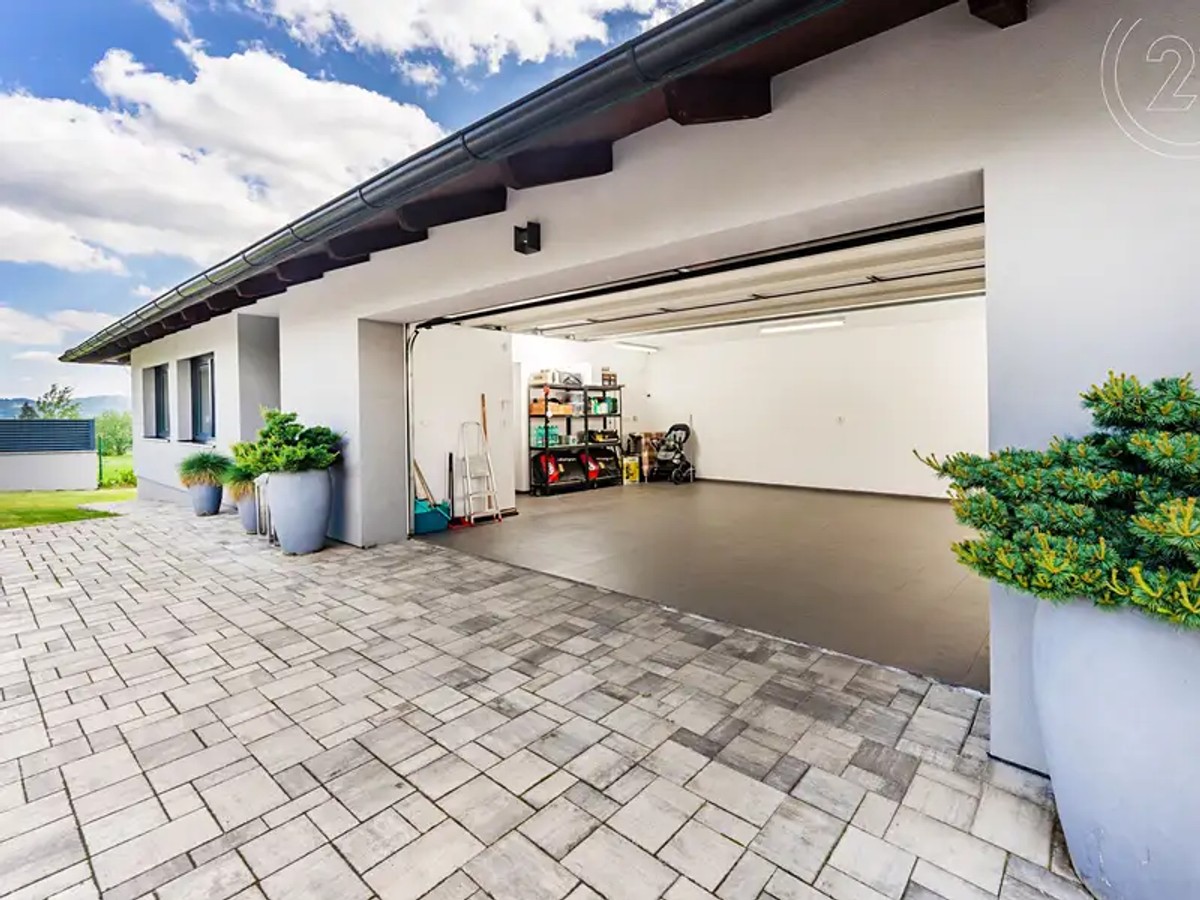 Prodej domu 226 m², pozemek 987 m²