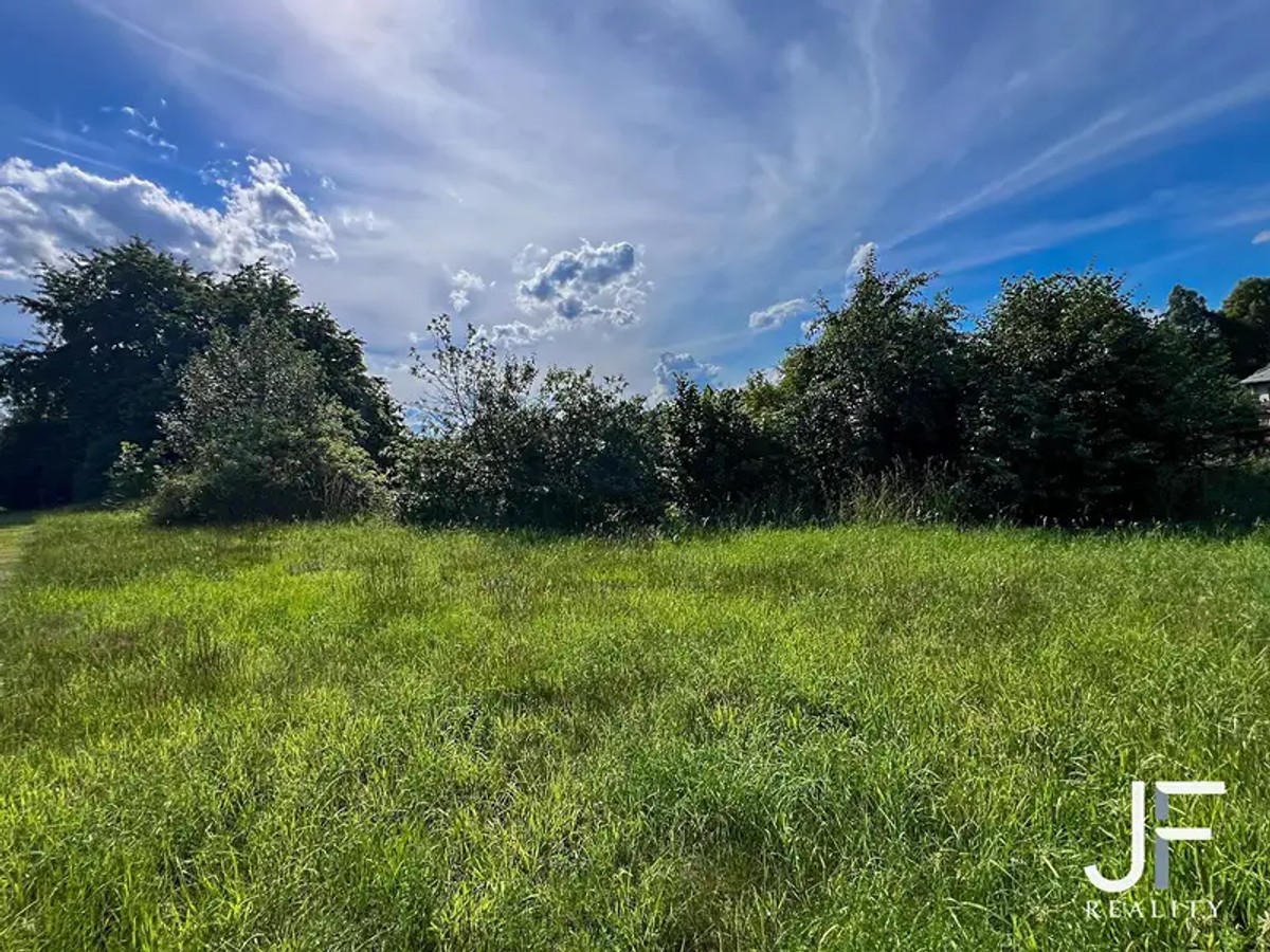 Prodej stavebního pozemku 1088 m²