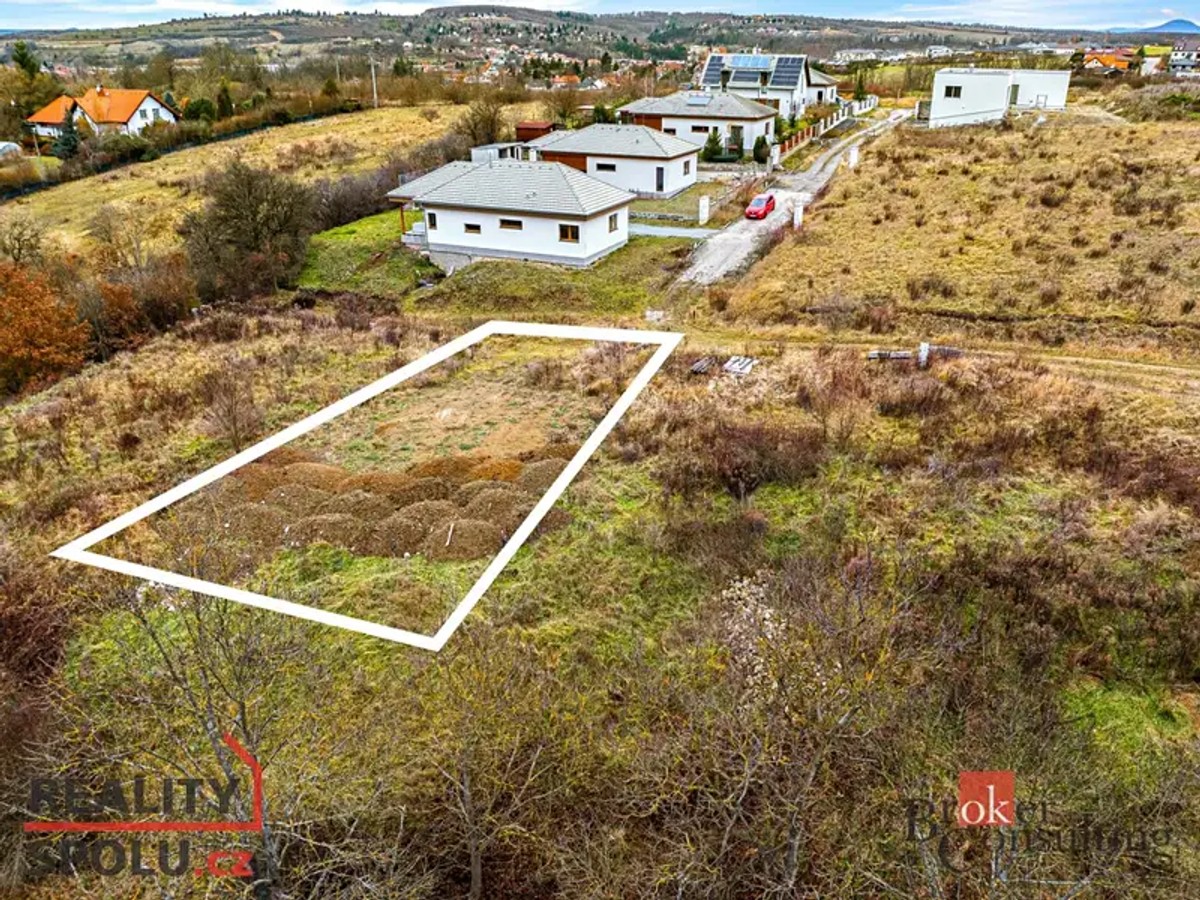 Prodej stavebního pozemku 875 m²