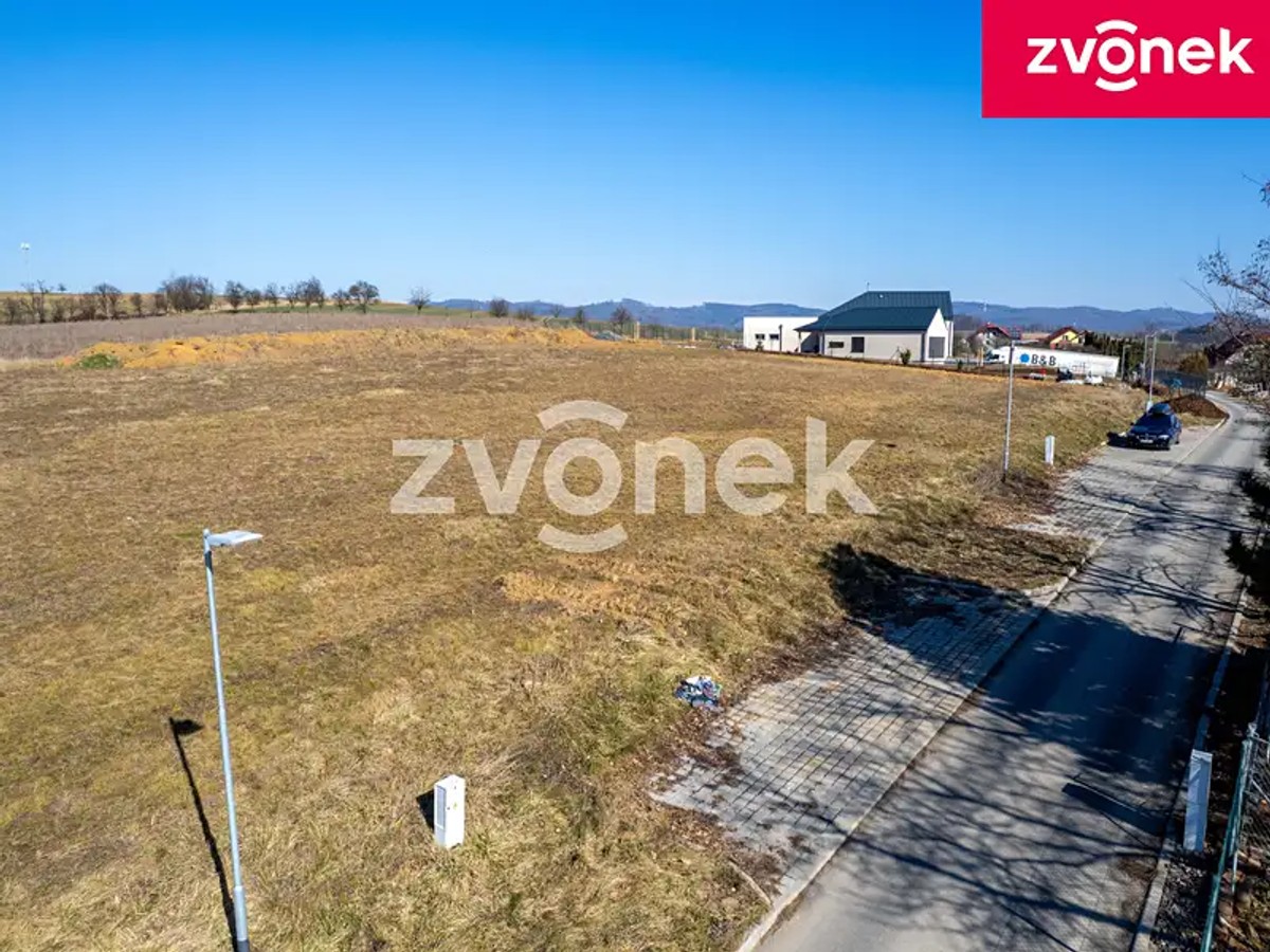 Prodej stavebního pozemku 1894 m²