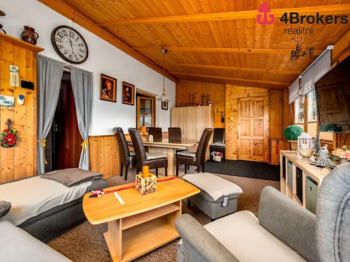 Prodej domu 250 m², pozemek 2816 m²