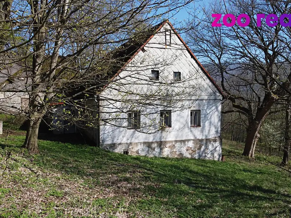Prodej domu 200 m², pozemek 15554 m²