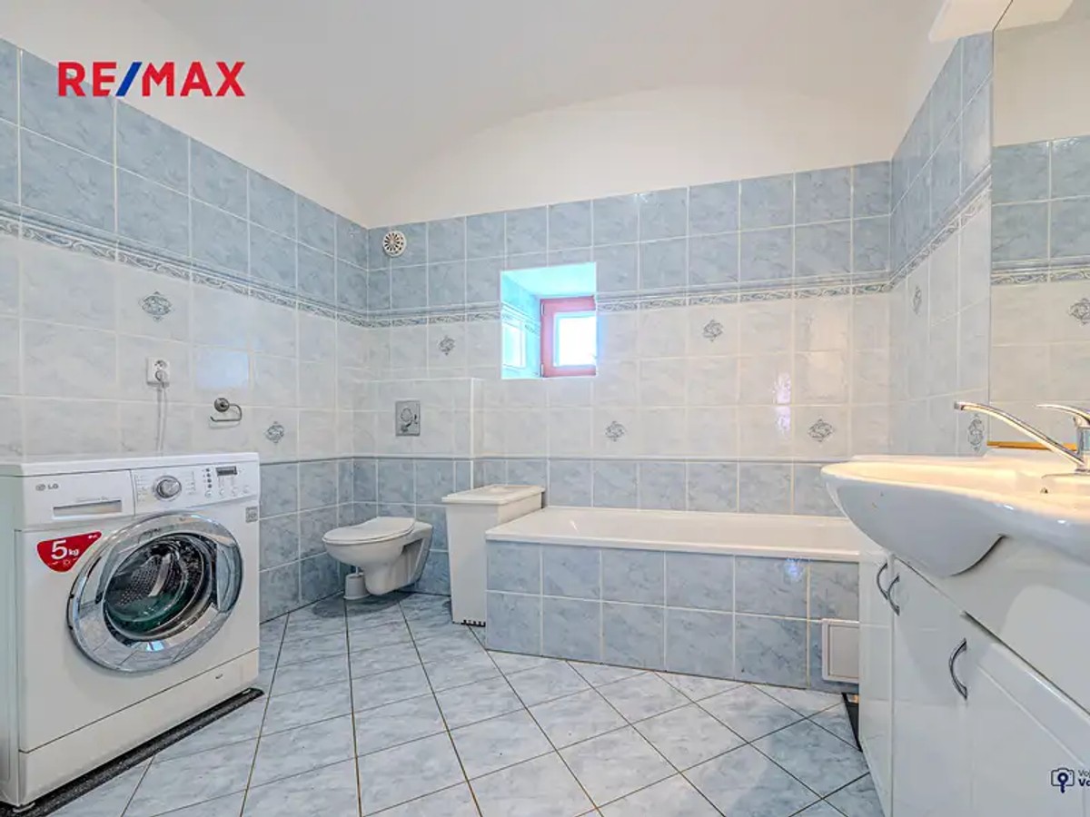 Prodej domu 460 m², pozemek 4142 m²