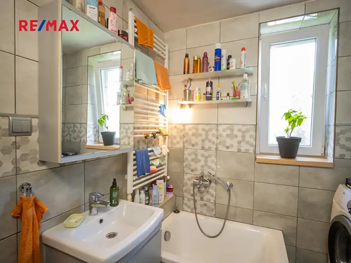 Prodej domu 291 m², pozemek 1086 m²