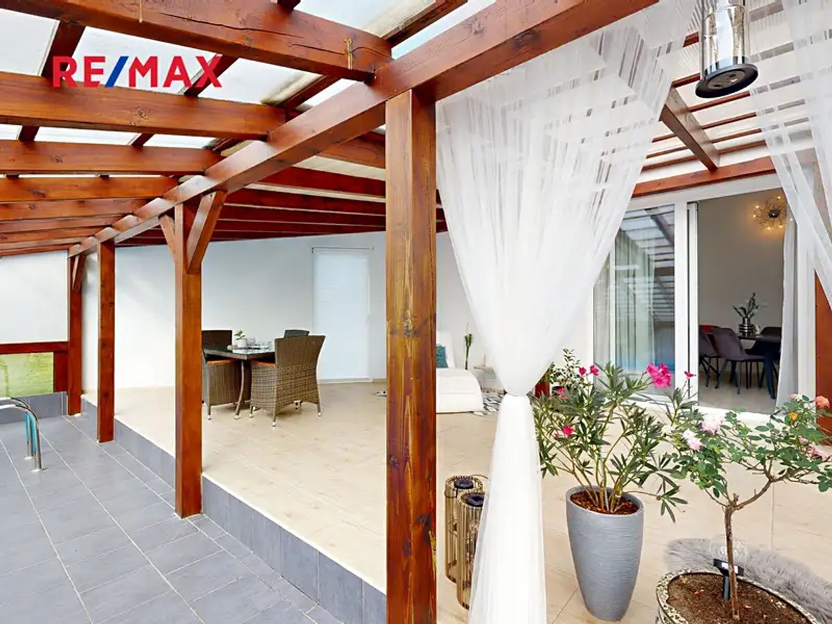 Prodej domu 186 m², pozemek 1068 m²