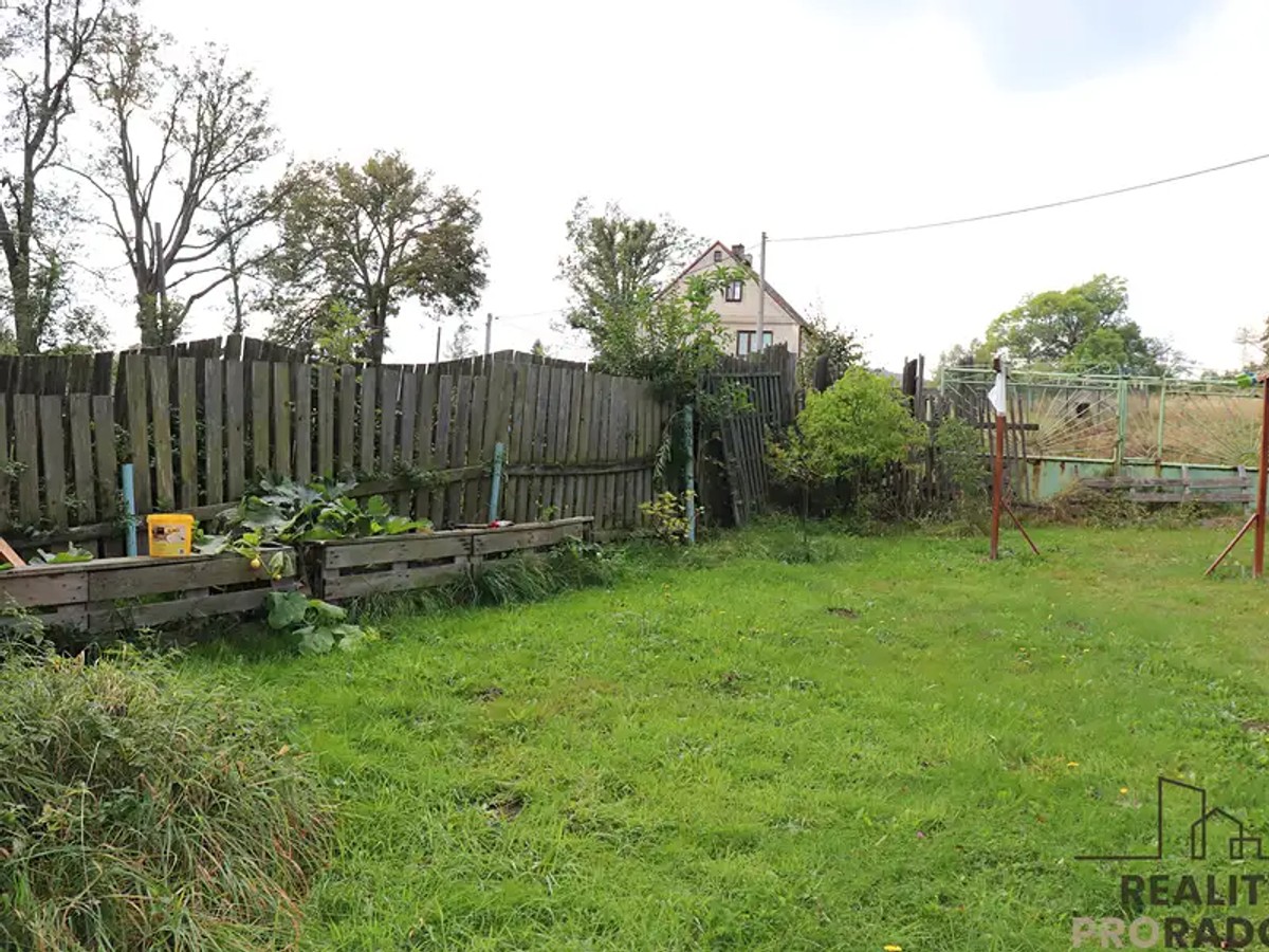 Prodej domu 374 m², pozemek 675 m²