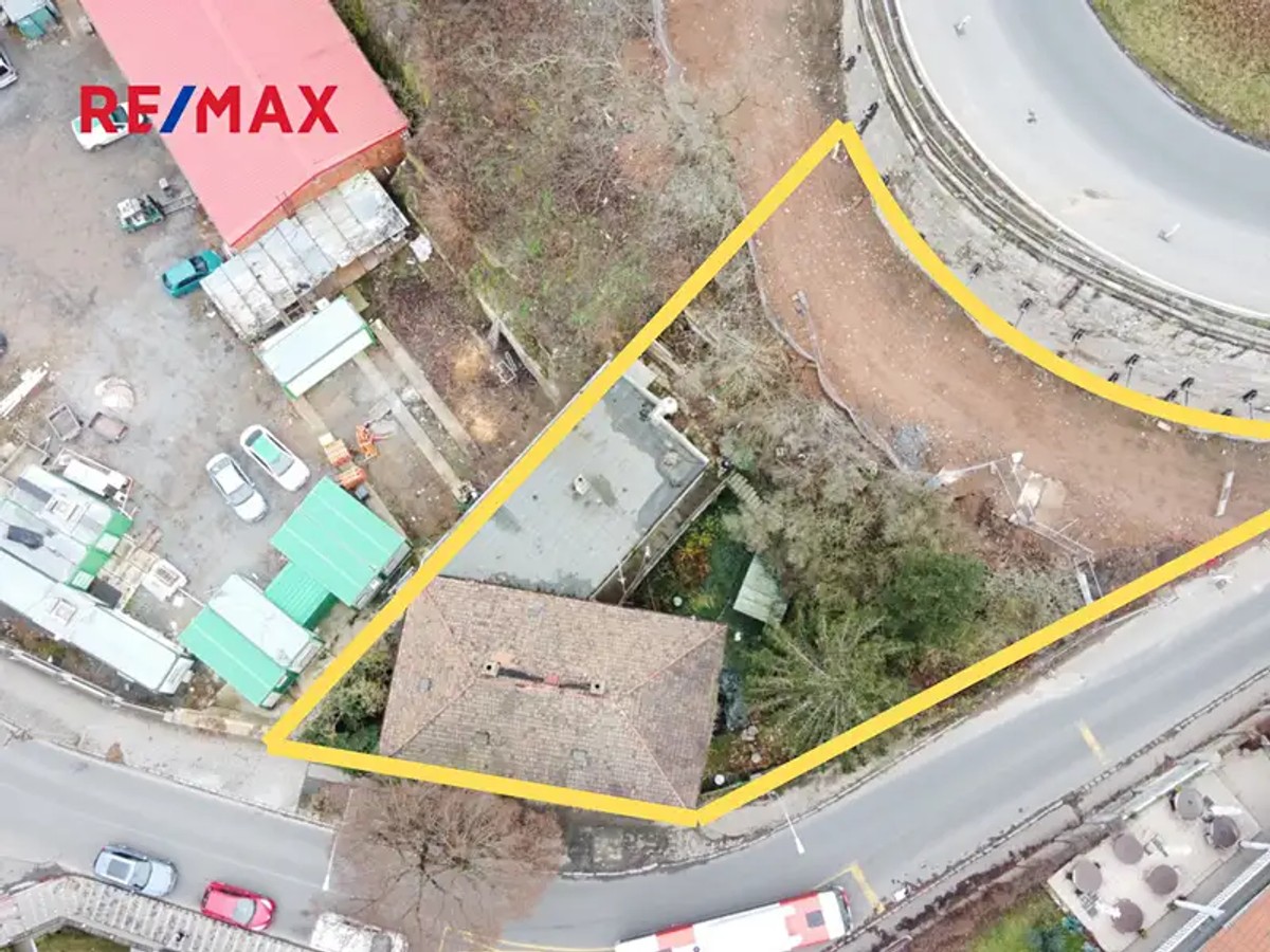 Prodej domu 390 m², pozemek 915 m²