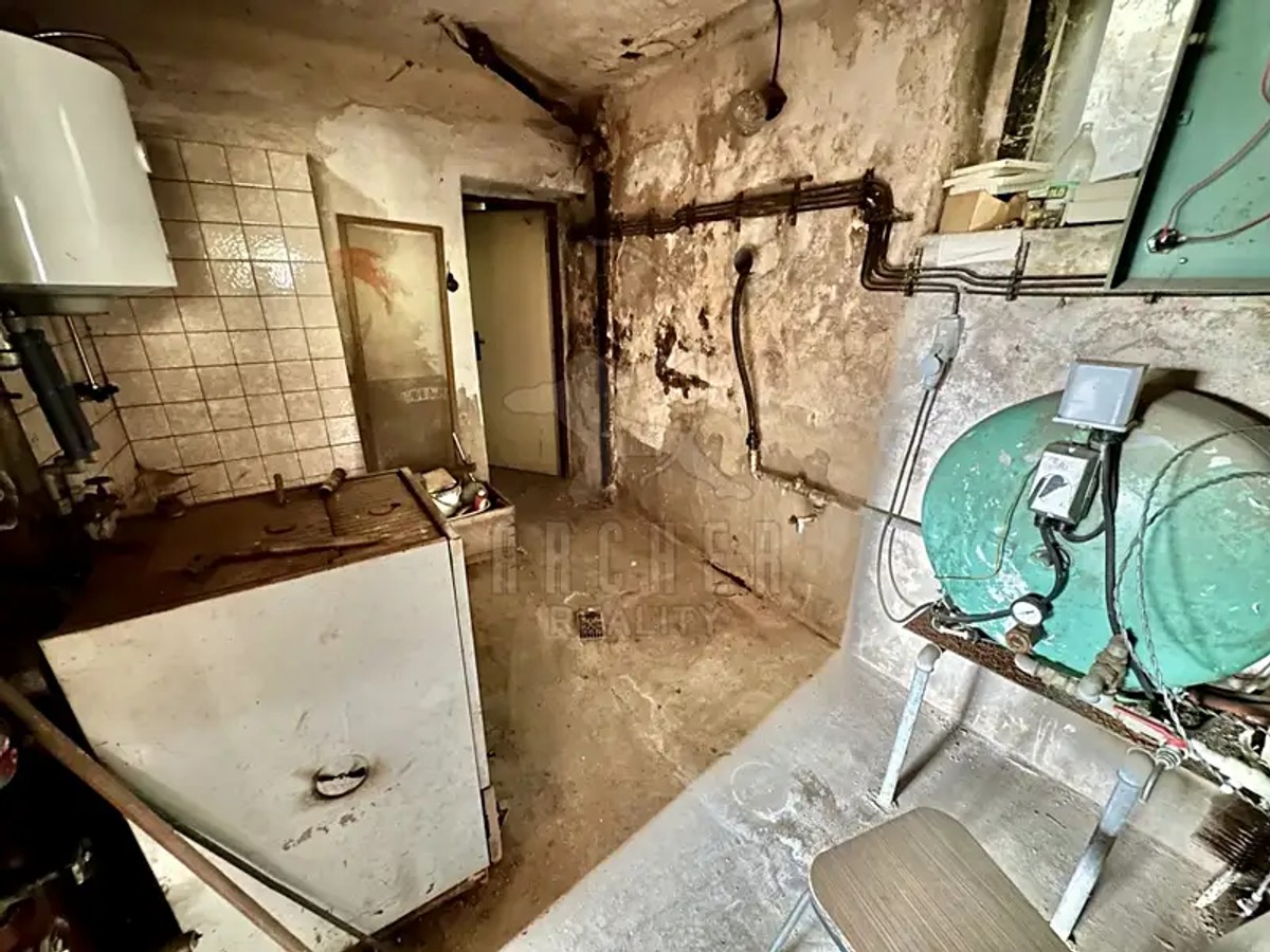 Prodej domu 230 m², pozemek 1948 m²