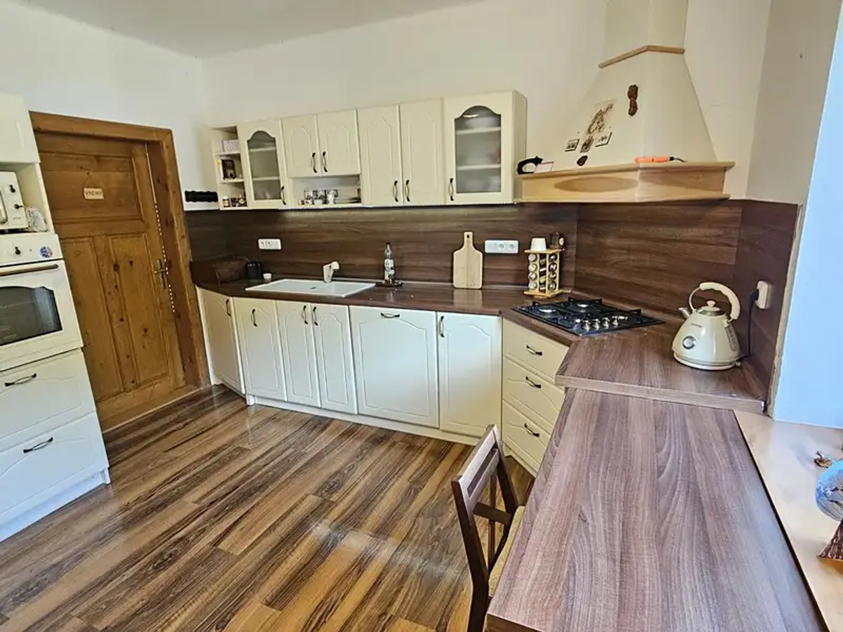 Prodej domu 250 m², pozemek 1117 m²