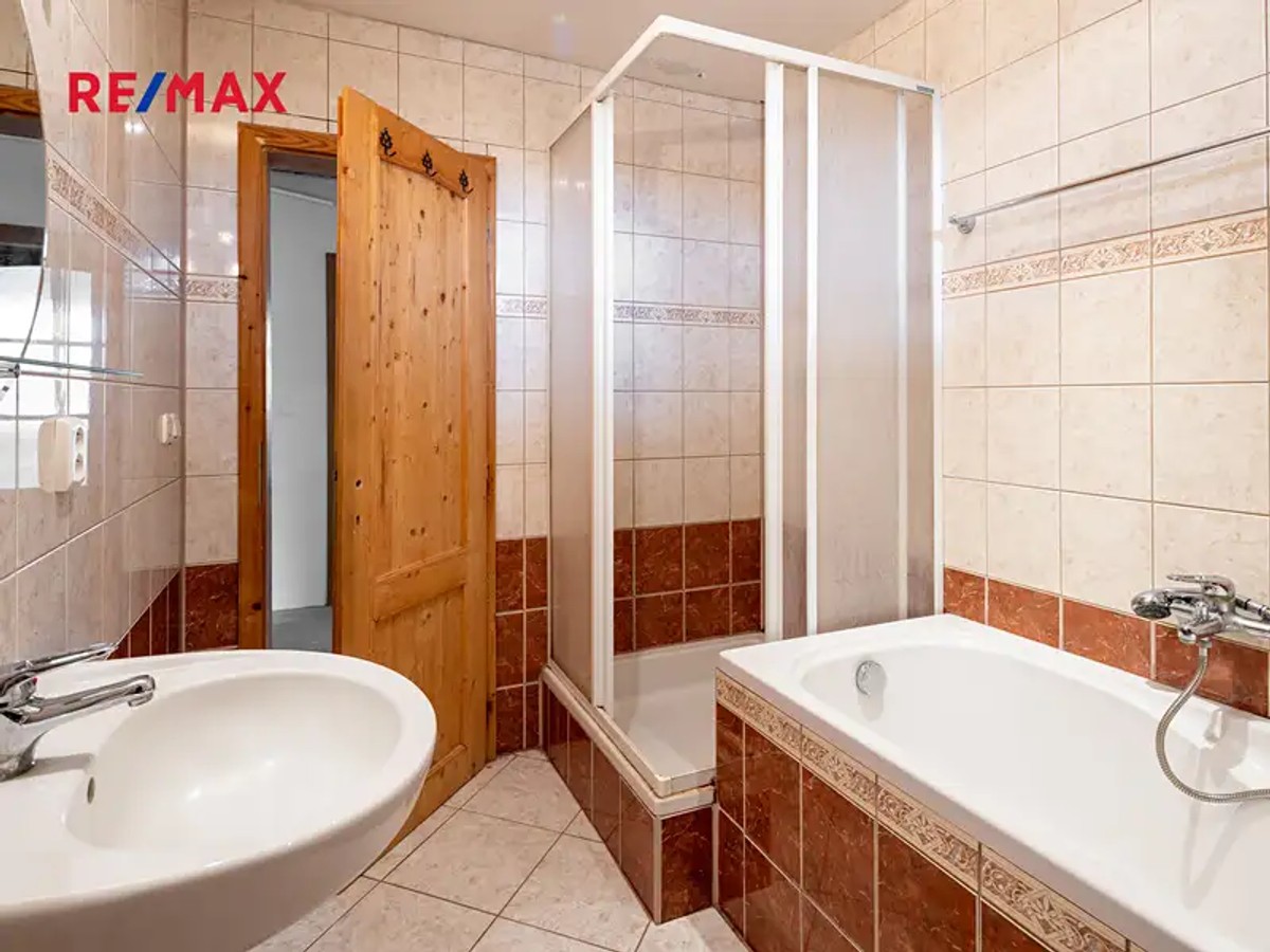 Prodej domu 200 m², pozemek 814 m²