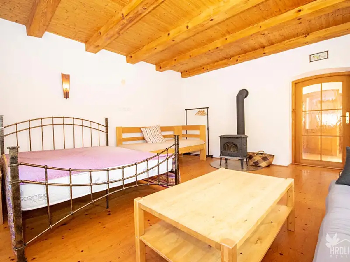 Prodej chalupy 56 m², pozemek 14063 m²