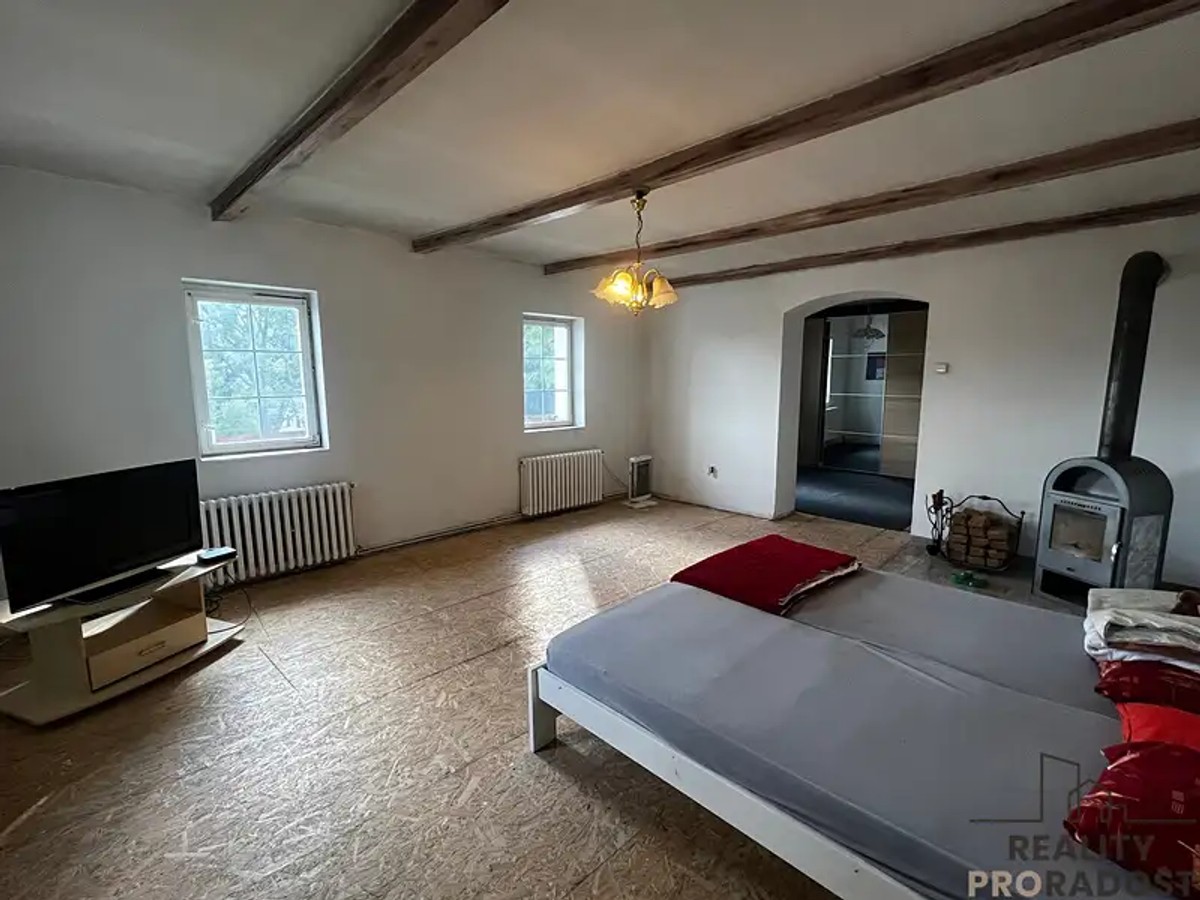 Prodej domu 374 m², pozemek 675 m²