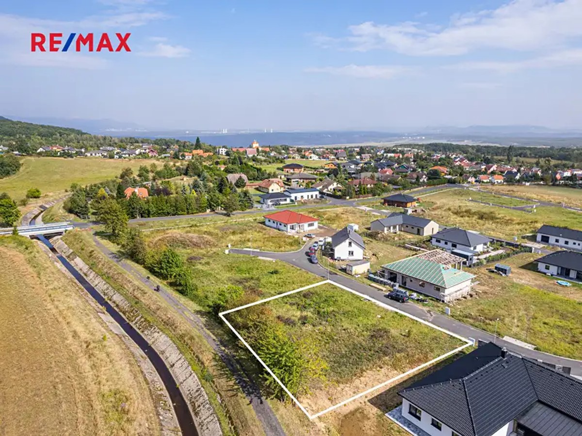 Prodej stavebního pozemku 1127 m²