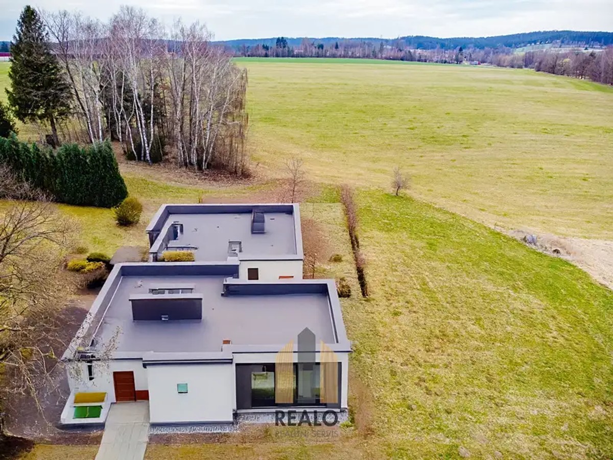 Prodej stavebního pozemku 1400 m²