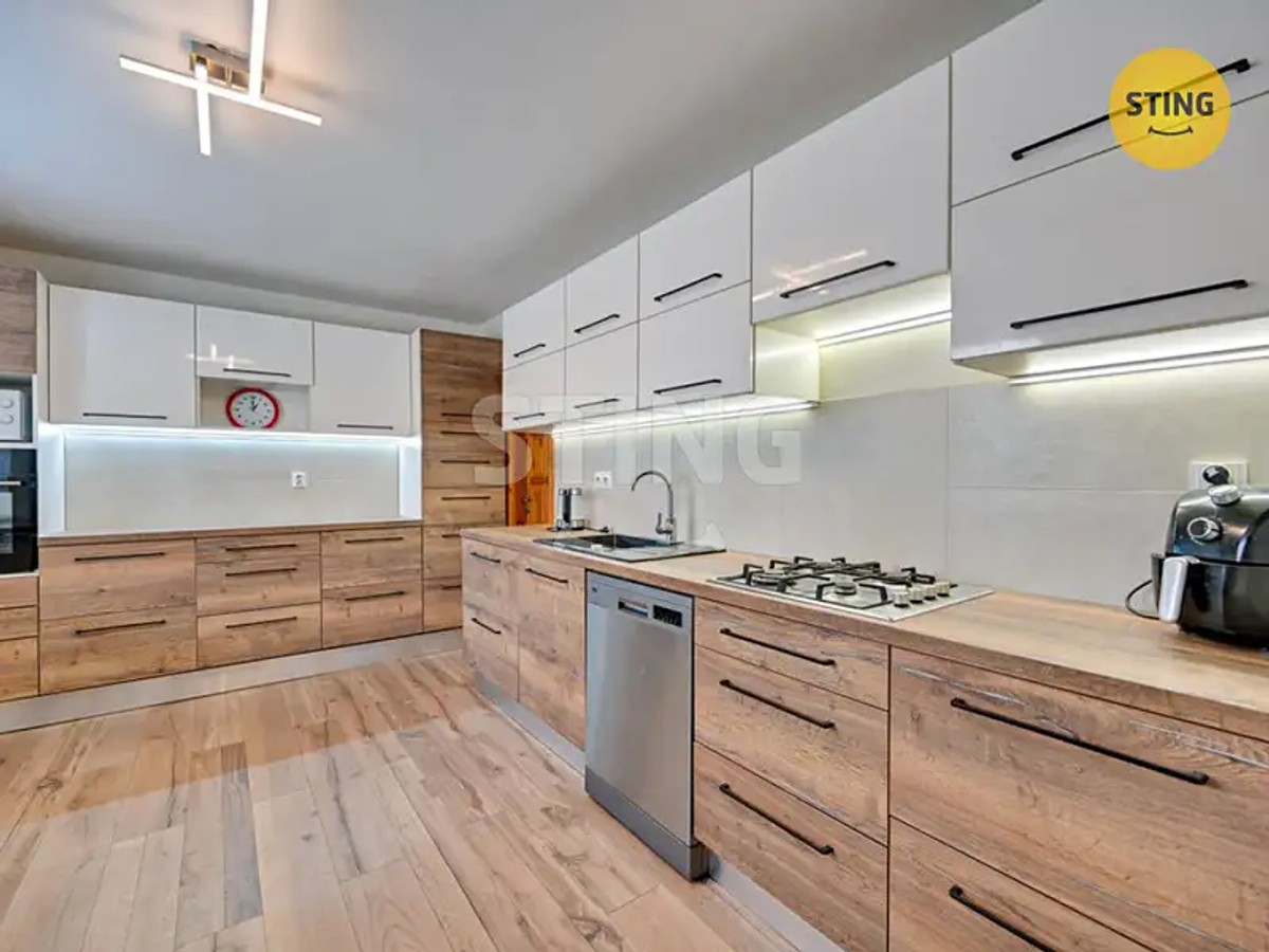 Prodej domu 238 m², pozemek 442 m²