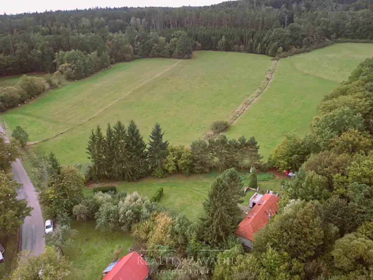 Prodej stavebního pozemku 2803 m²