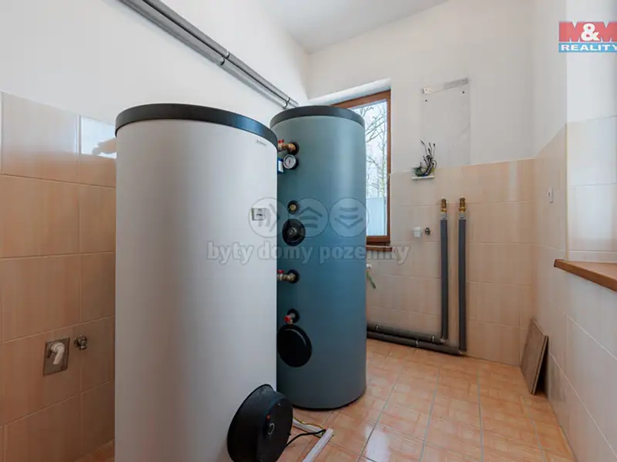 Prodej domu 376 m², pozemek 1370 m²