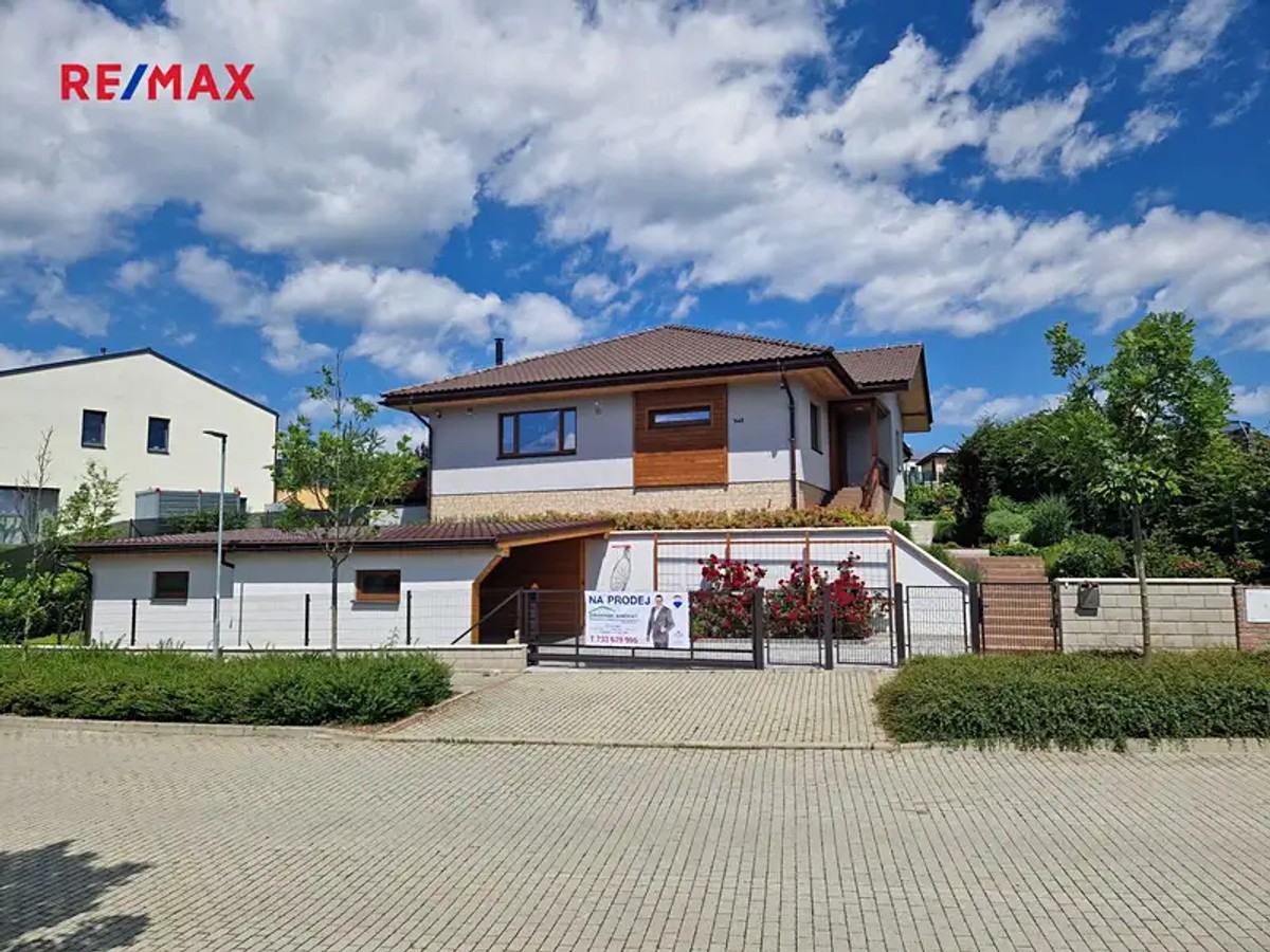 Prodej domu 198 m², pozemek 974 m²