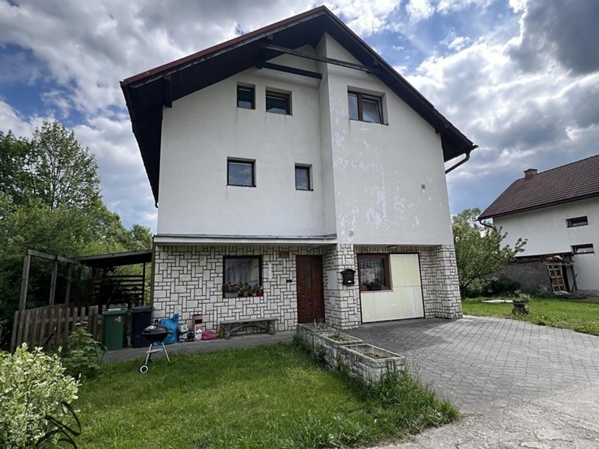 Prodej domu 230 m², pozemek 700 m²