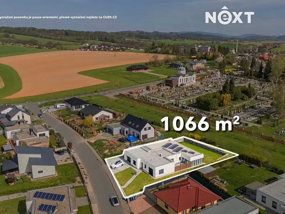 Prodej vily 300 m², pozemek 1066 m²