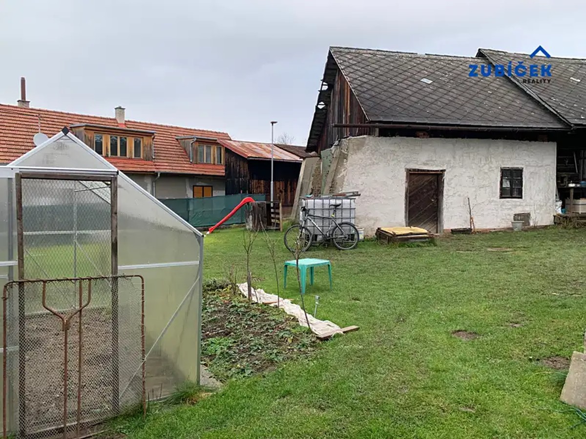 Prodej stavebního pozemku 745 m²