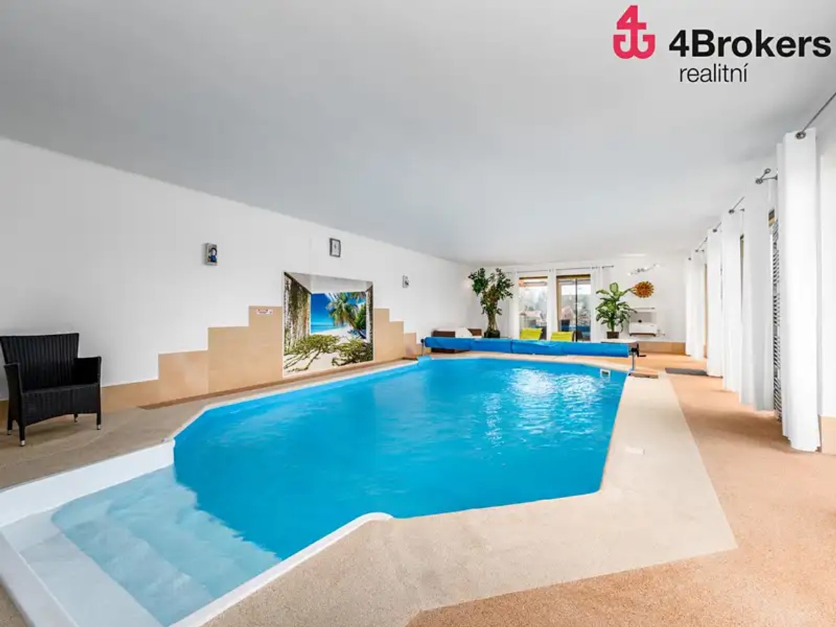 Prodej domu 250 m², pozemek 2816 m²