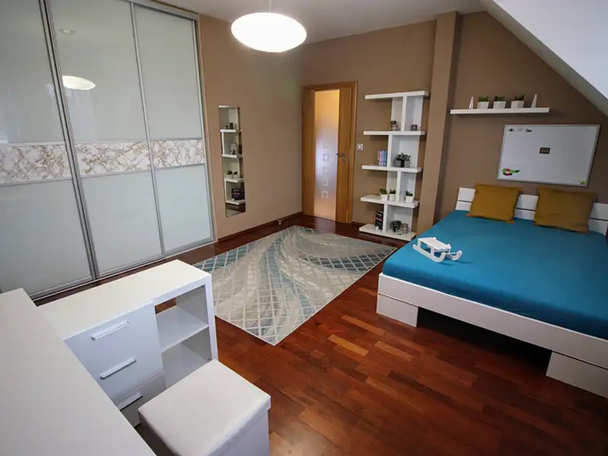Prodej domu 248 m², pozemek 1403 m²