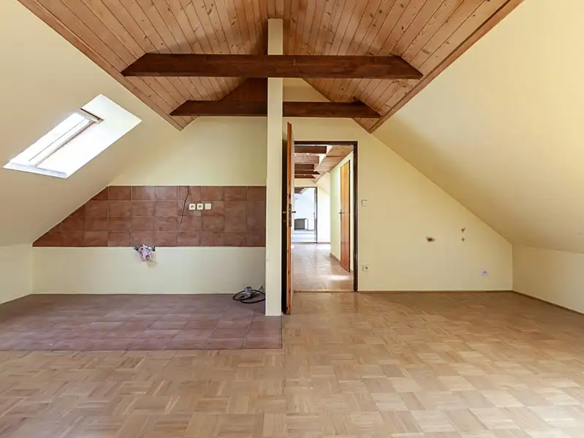 Prodej domu 450 m², pozemek 1292 m²