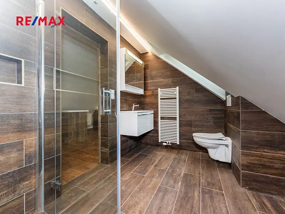 Prodej domu 382 m², pozemek 420 m²