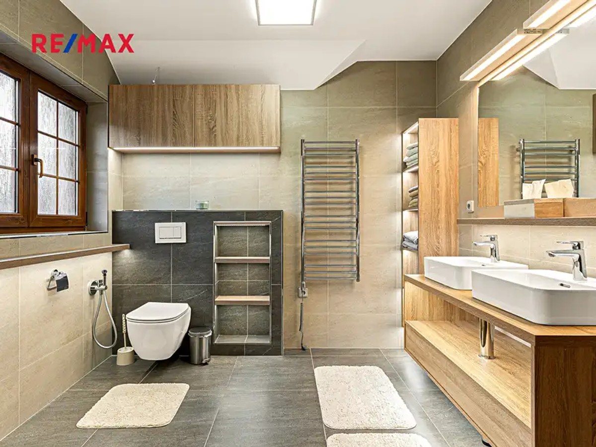 Prodej domu 307 m², pozemek 823 m²