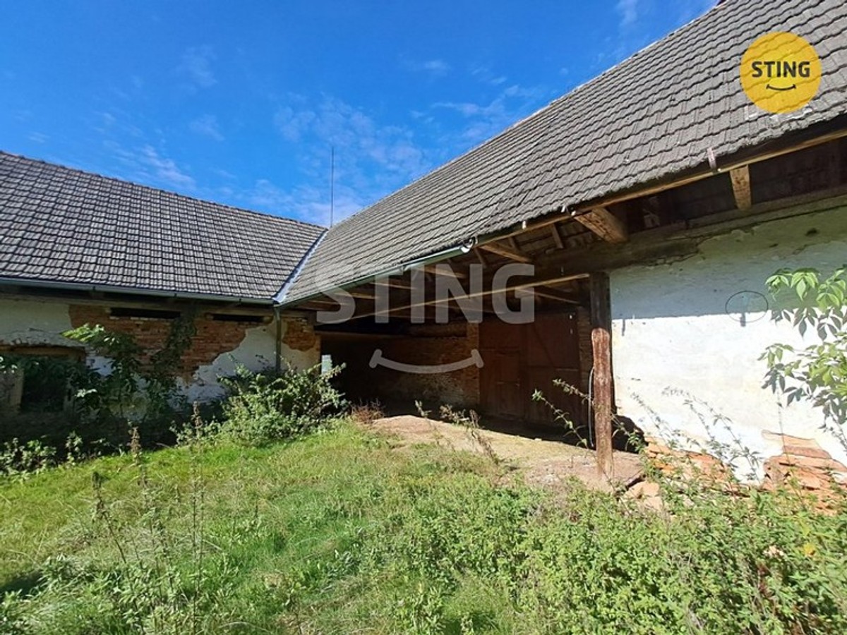Prodej zemědělské usedlosti 200 m², pozemek 6393 m²