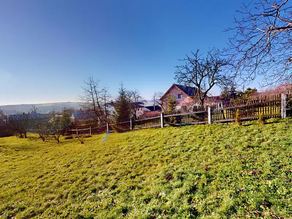 Prodej stavebního pozemku 1229 m²