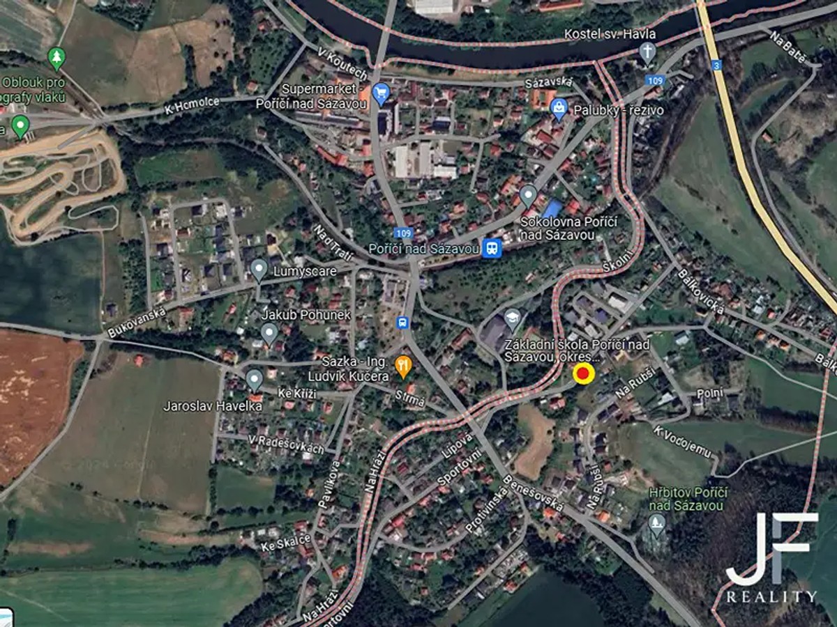 Prodej stavebního pozemku 1088 m²