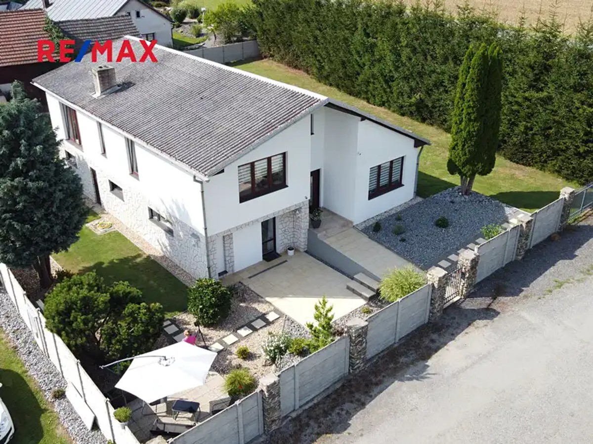 Prodej domu 186 m², pozemek 1068 m²