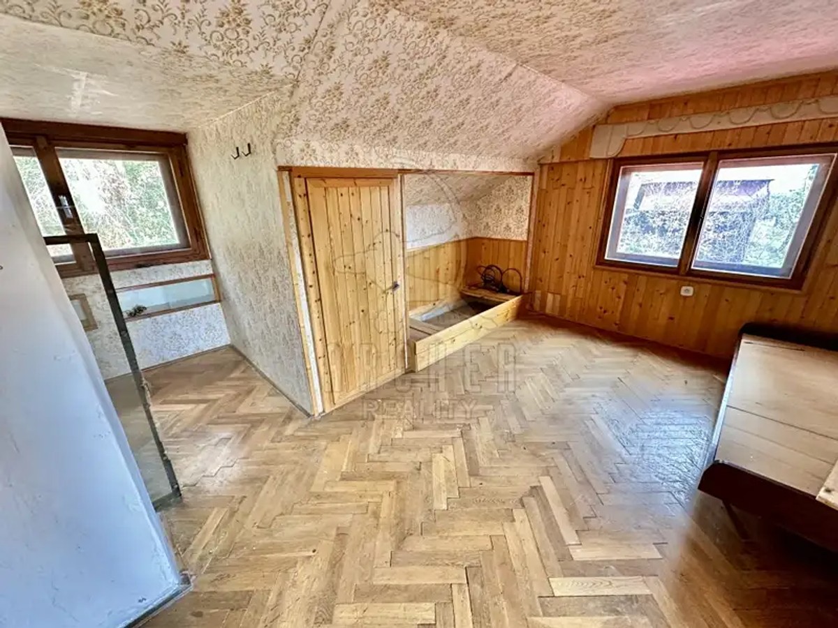 Prodej domu 230 m², pozemek 1948 m²