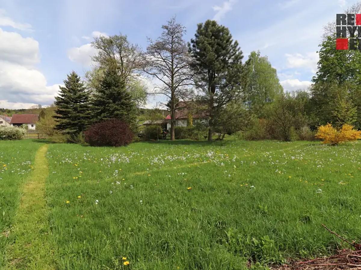 Prodej stavebního pozemku 2291 m²