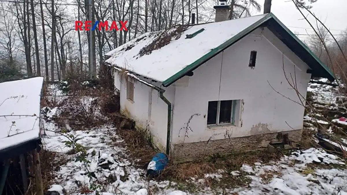 Prodaná chata 55 m², pozemek 393 m²