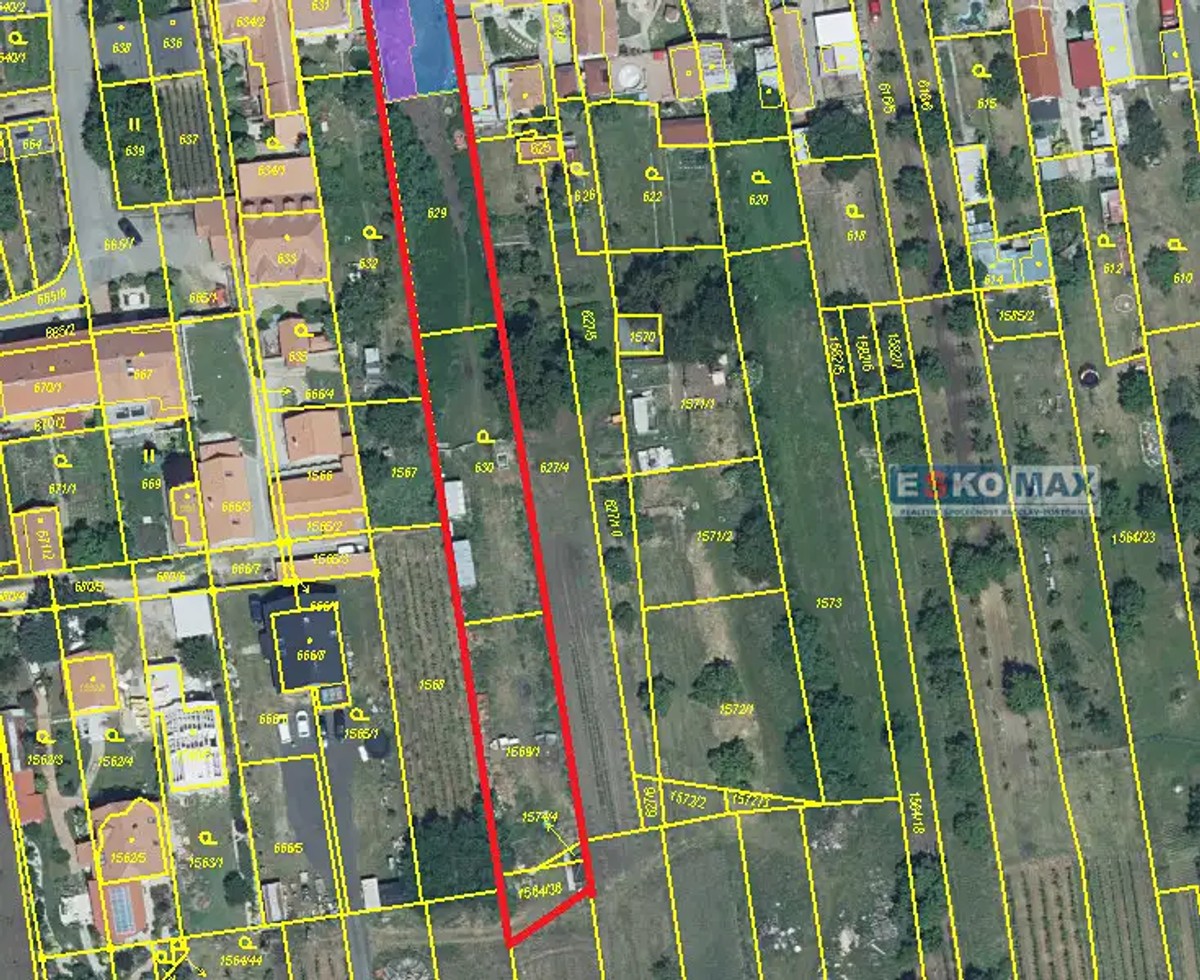 Prodej stavebního pozemku 1953 m²